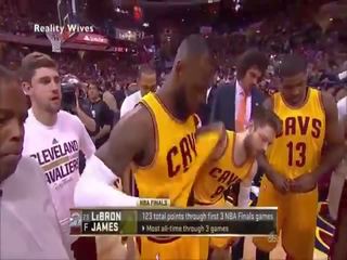 Lebron james accidentally espectáculos pájaro carpintero en tv