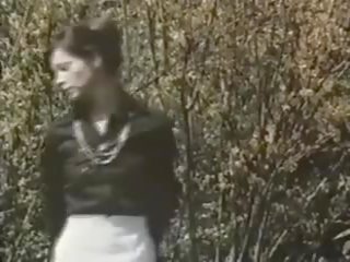 Greedy 看護師 1975: 看護師 オンライン xxx ビデオ フィルム b5